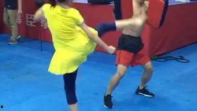 武体拳击吃瓜,揭秘赛场背后的吃瓜故事