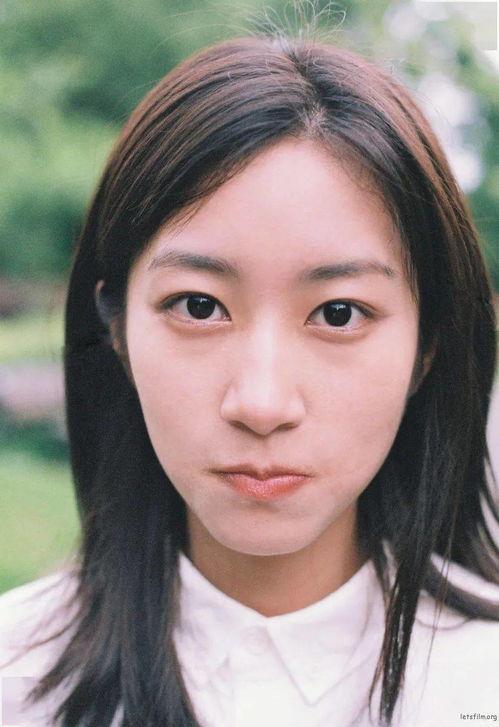 投稿吃瓜博主,吃瓜博主带你探秘明星生活