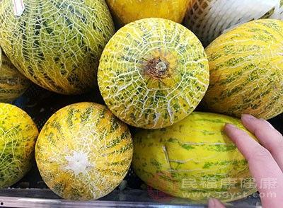 吃哈密瓜和吃葡萄,夏日果香美食之旅