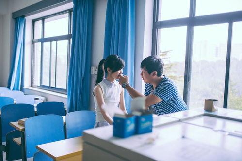 辅导员吃瓜恋爱,揭秘校园里的甜蜜秘密