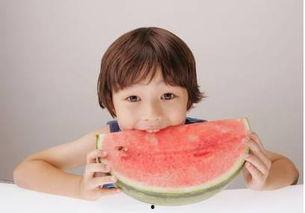 带你吃瓜是如何吃胖的,带你揭秘吃瓜背后的健康隐患