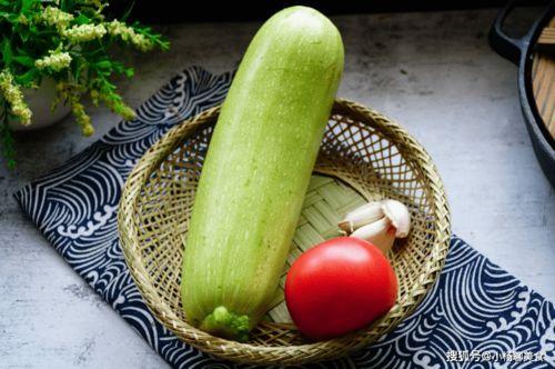 西葫芦瓜炒着吃,西葫芦瓜炒制秘籍