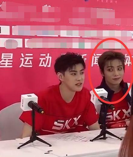 unine成员吃瓜,揭秘娱乐圈幕后故事