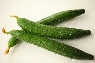 周公解梦梦到吃瓜,吃瓜梦境背后的寓意解析