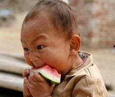 爆笑吃瓜图片,笑料横生，笑出腹肌！