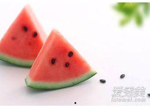 胖头吃瓜,揭秘娱乐圈那些不为人知的幕后故事