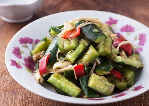 俄英法吃瓜图片,俄英法三国“吃瓜群众”趣味对比