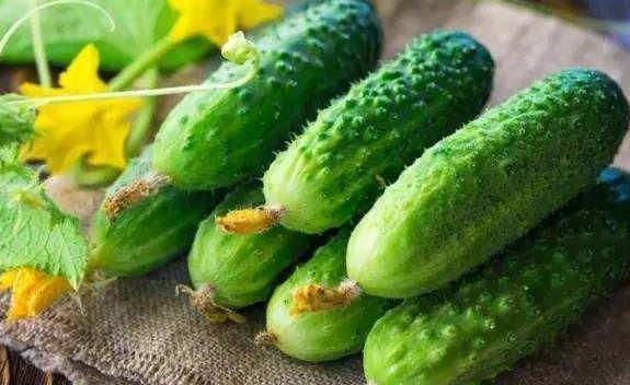 八月瓜和什么菜一起吃